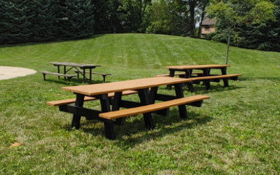 Outdoor seating on grass hot sale